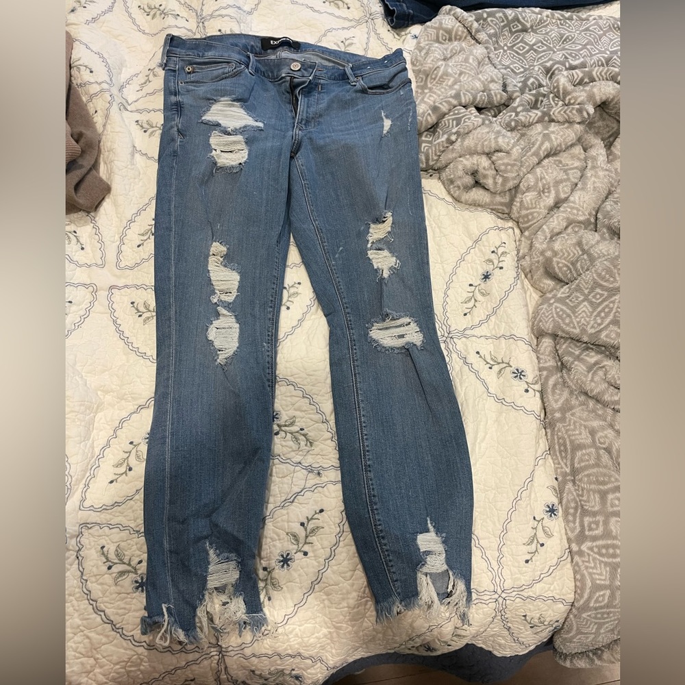 Ripped skinny Jean